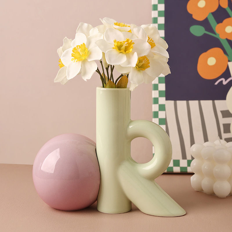 Florero de cerámica en forma d - Ok Lighting Decor reseña y precio
